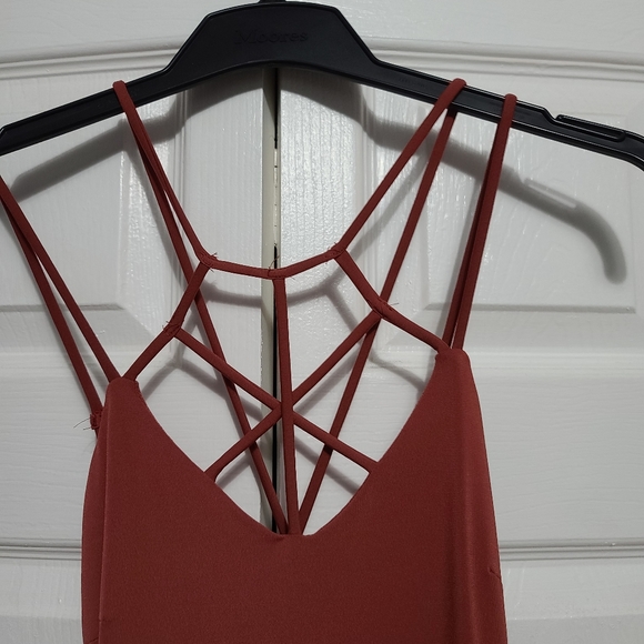 2/25$ 🛍 NWT Midi dress with slit - Picture 4 of 4